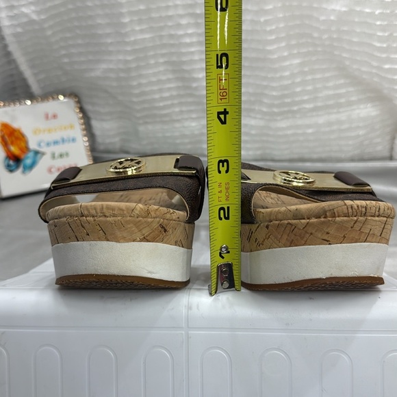 (O) Michael Kors Women's Platform Wedge Sandals
Cork Brown, Size 9 M - Picture 6 of 11